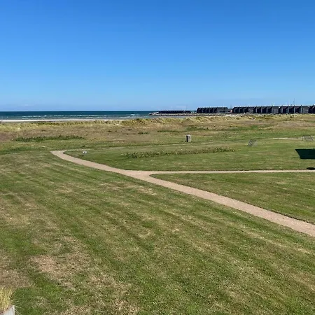 2 Bedroom Gorgeous In Holiday home